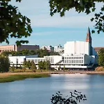 Chic Urban Oasis At Helsinki Activity Center